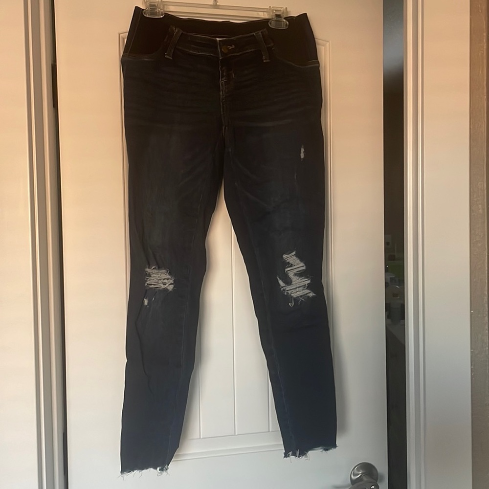 3/$12 Isabel maternity jegging jean - size 2
